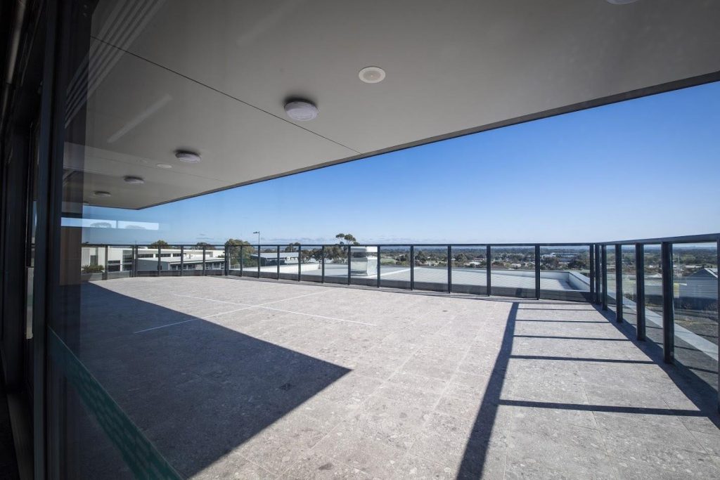 8d7ca89c97aa0a4-Community Room - Level 1 Balcony